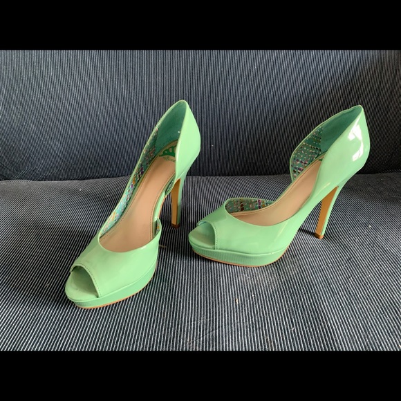 Lime green open toe heels - Picture 1 of 1